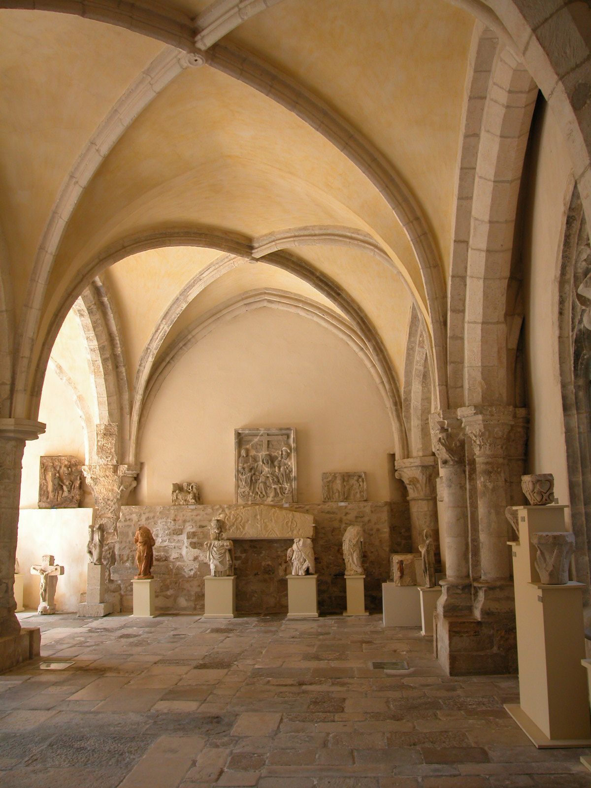 http://www.sitlor.fr/photos/995/747000088_4.JPG